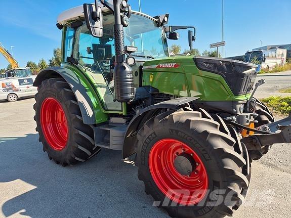 Fendt 211 Tracteur