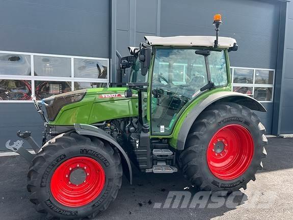 Fendt 211 Profi+ Tracteur