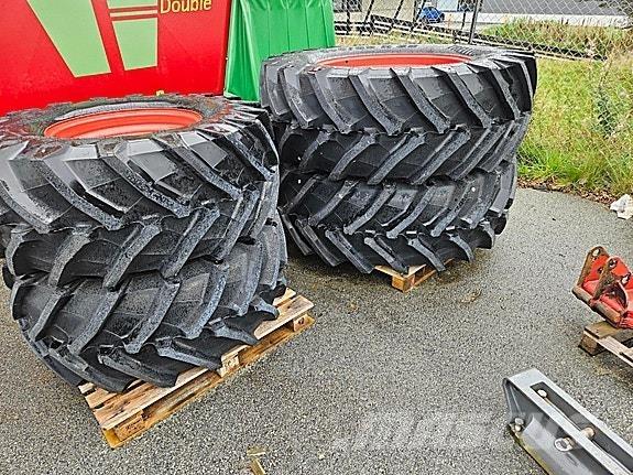 Fendt 300 Tracteur