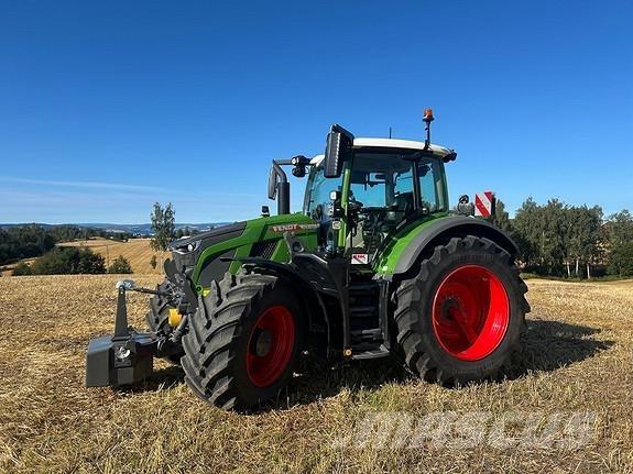 Fendt 620 VARIO Tracteur