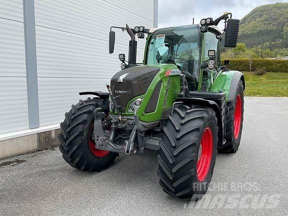 Fendt 718 Tracteur