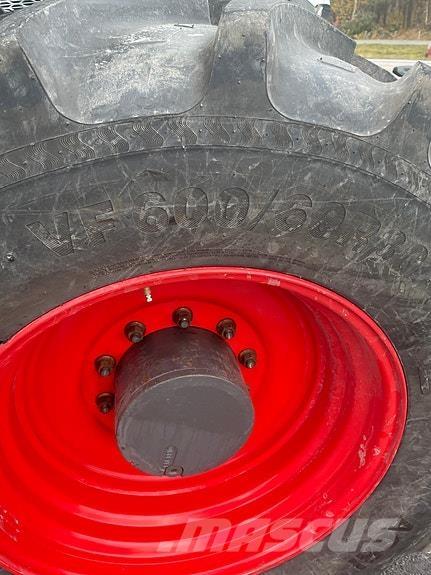 Fendt 828 Vario Tracteur