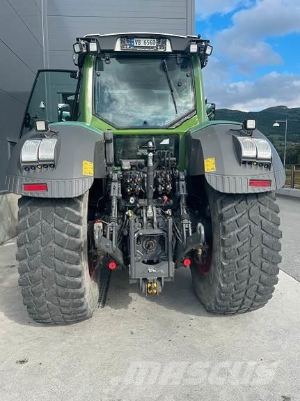 Fendt 828 Vario Tracteur