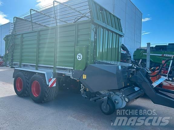 Fendt TIGO MR 40 Autres matériels de fenaison