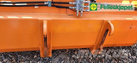 FMG SLK15 Autres équipements pour route et neige