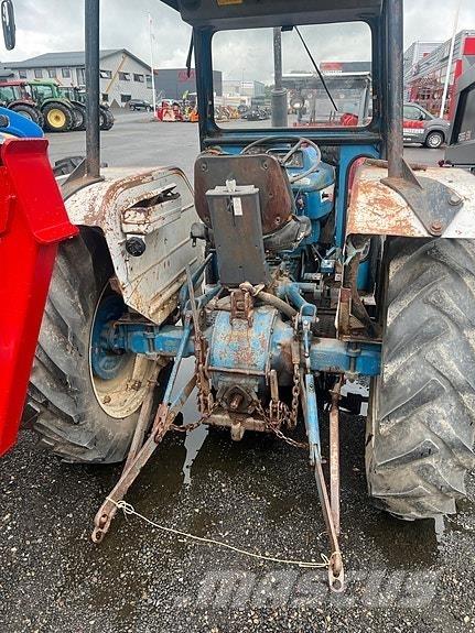 Ford 2600 Tracteur