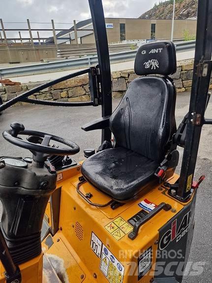 GiANT D204SW Chargeuse compacte