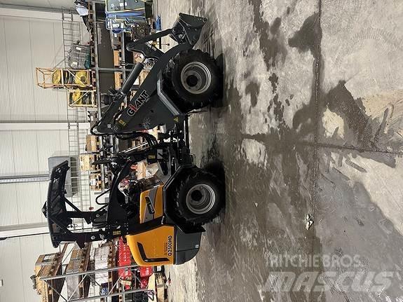 GiANT G2500HD+ Chargeuse compacte
