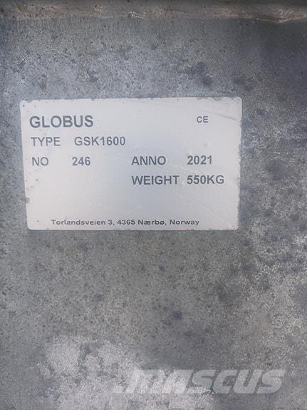 Globus GSK 1600 Sableuse et saleuse