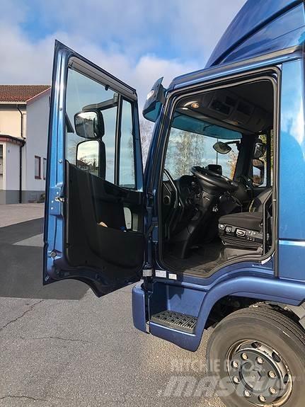 Iveco 120ELG Camion Fourgon