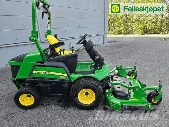 John Deere 1580 Entretien du sol - Autres