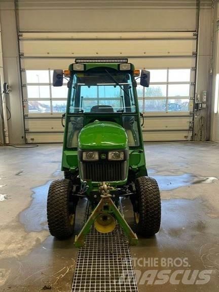 John Deere 2032R Tracteur