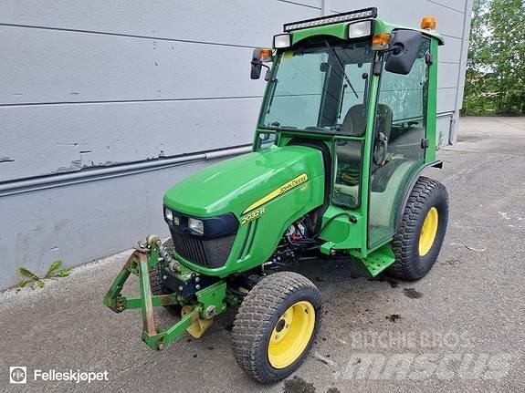 John Deere 2032R Tracteur