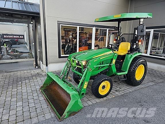 John Deere 3038E Tracteur