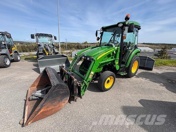 John Deere 3720 Tracteur