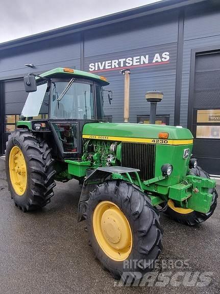 John Deere 4230 Tracteur