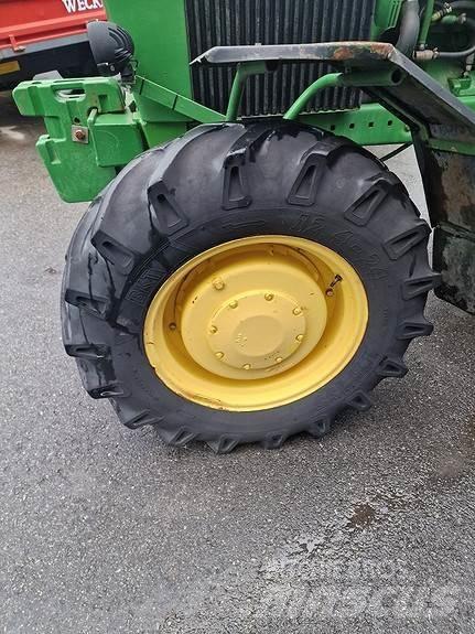 John Deere 4230 Tracteur