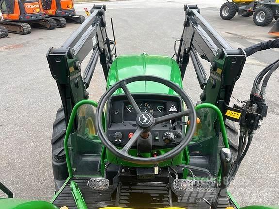 John Deere 5055E Tracteur