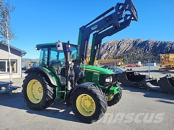 John Deere 5100 R Tracteur