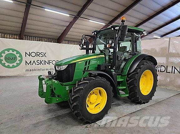 John Deere 5100R Tracteur