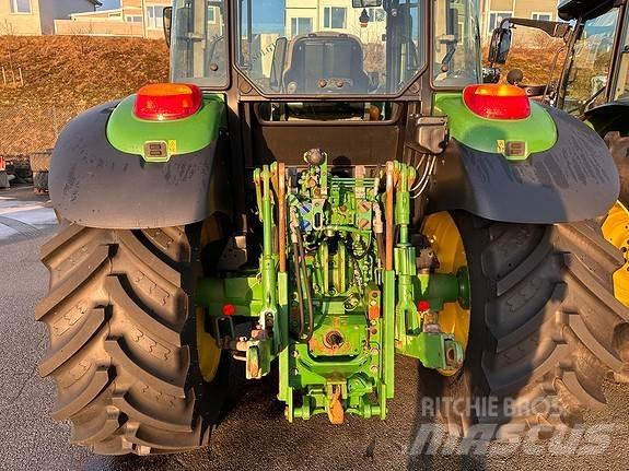 John Deere 6110MC Tracteur