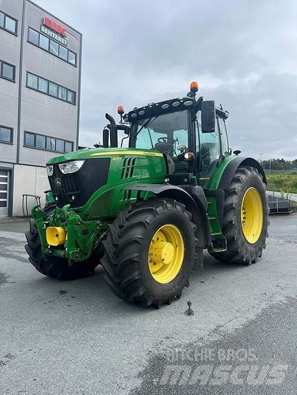John Deere 6215R Tracteur