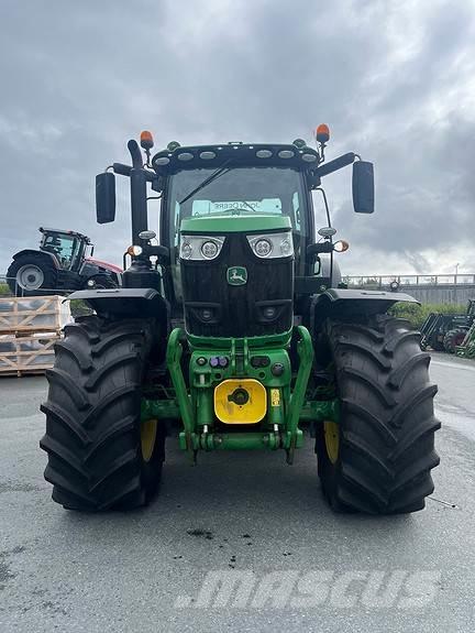 John Deere 6215R Tracteur