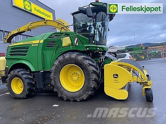 John Deere 8400 Andaineur