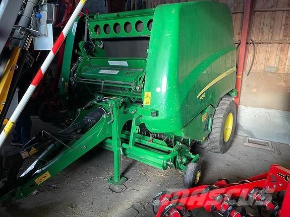 John Deere 960 Presse à balle ronde