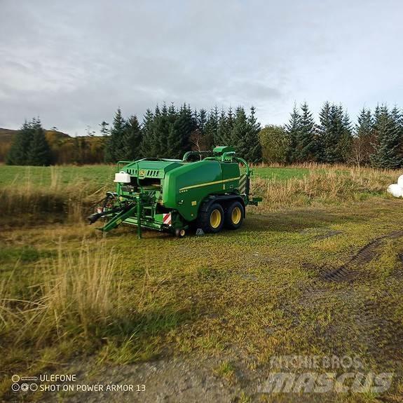 John Deere C441R Presse à balle ronde