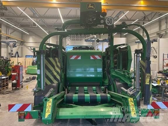 John Deere C441R Presse à balle ronde