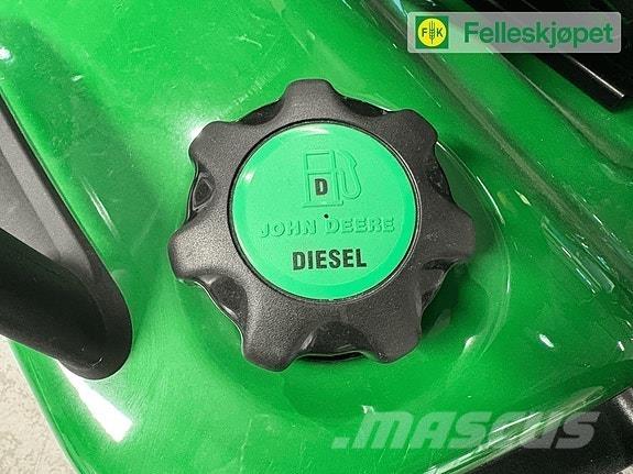 John Deere X949 Entretien du sol - Autres