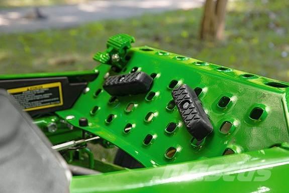 John Deere Z950R Entretien du sol - Autres