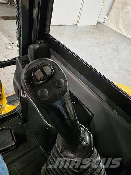 Komatsu PC26MR-3 Mini pelle < 7t