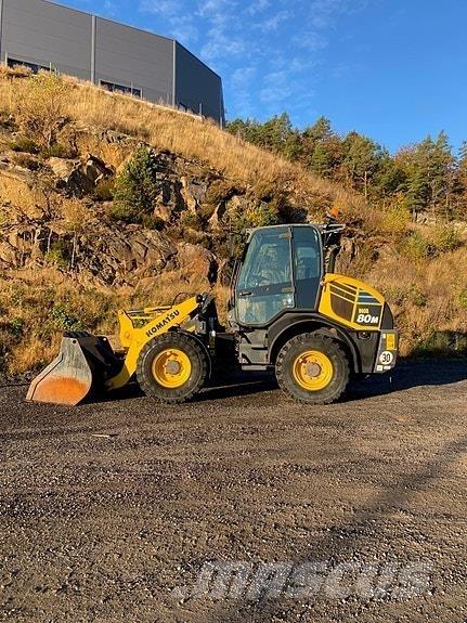 Komatsu WA80M-7 Chargeuse sur pneus