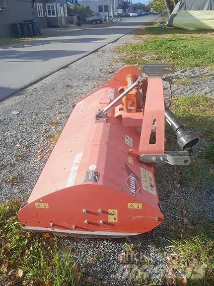 Kuhn BKE 180 Autres matériels de fenaison