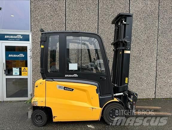 Mitsubishi FB35N Chariots diesel