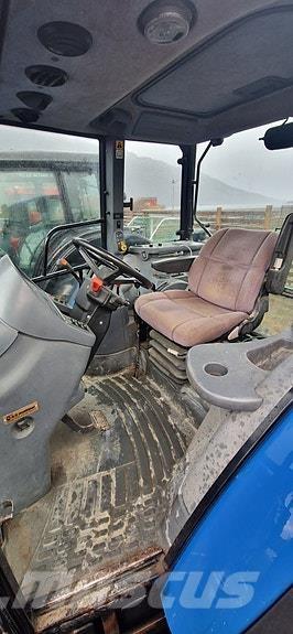 New Holland TS 115 Tracteur