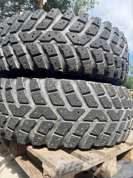 Nokian TRI 2 Pneus, roues et jantes
