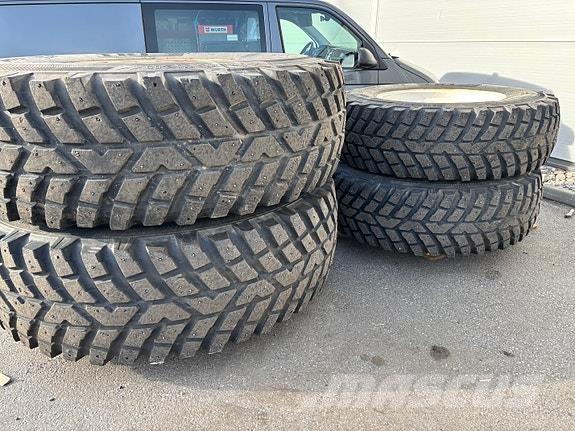 Nokian TRI 2 Autres équipements pour route et neige