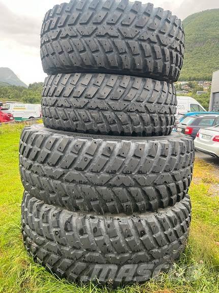 Nokian TRI2 Pneus, roues et jantes