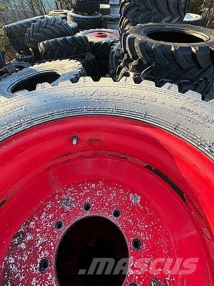 Nokian TRI2 Pneus, roues et jantes