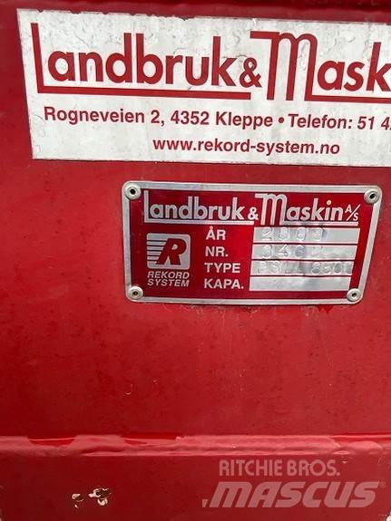 Rekord 8500 Epandeur de fumier