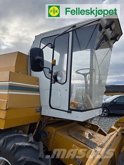 Sampo-Rosenlew 580 Moissonneuse batteuse