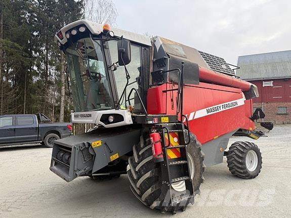 Sampo-Rosenlew C6 Moissonneuse batteuse