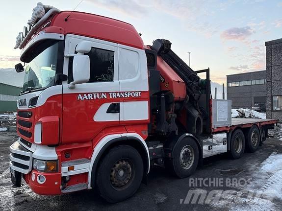 Scania R560 Camion plateau ridelle avec grue