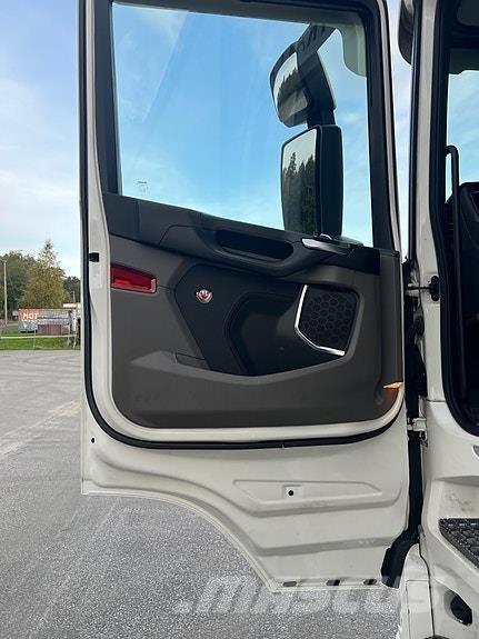 Scania R660 Camion Fourgon