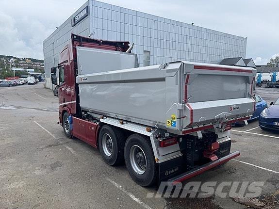 Scania R660B6x4NB Camion benne
