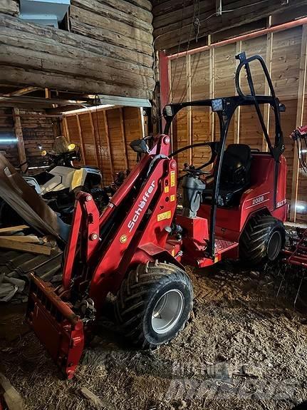 Schäffer 2028 SLT Chargeuse compacte