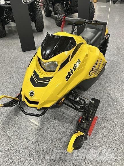 Ski-doo MXZ 120 Motoneige